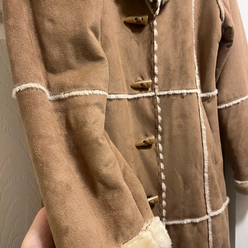 Vintage Tan Jacket with Cream Accents - Picture 5 of 6